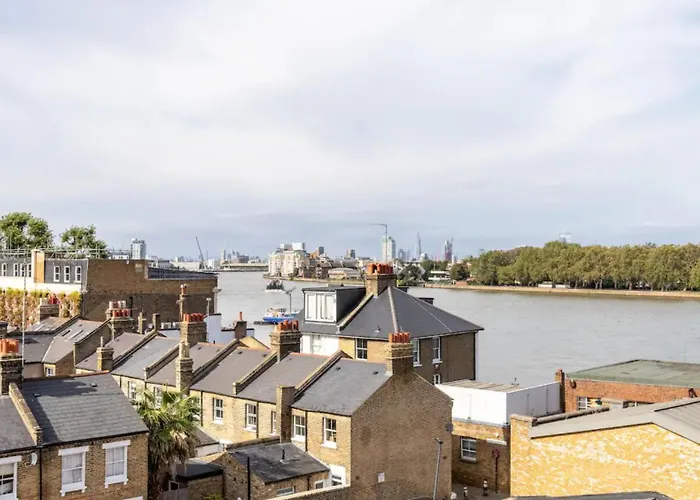Stunning 1 Bed Flat In The Heart Of Greenwich